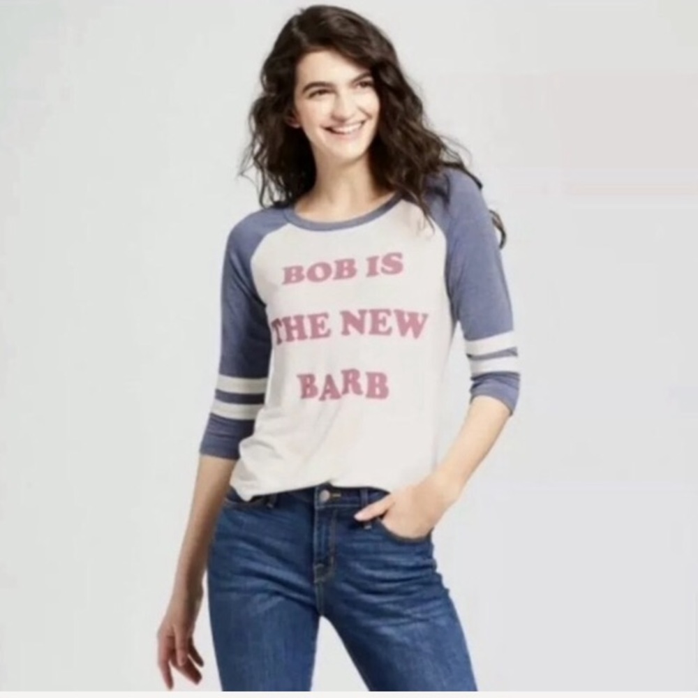 ✰ stranger things graphic tee ✰